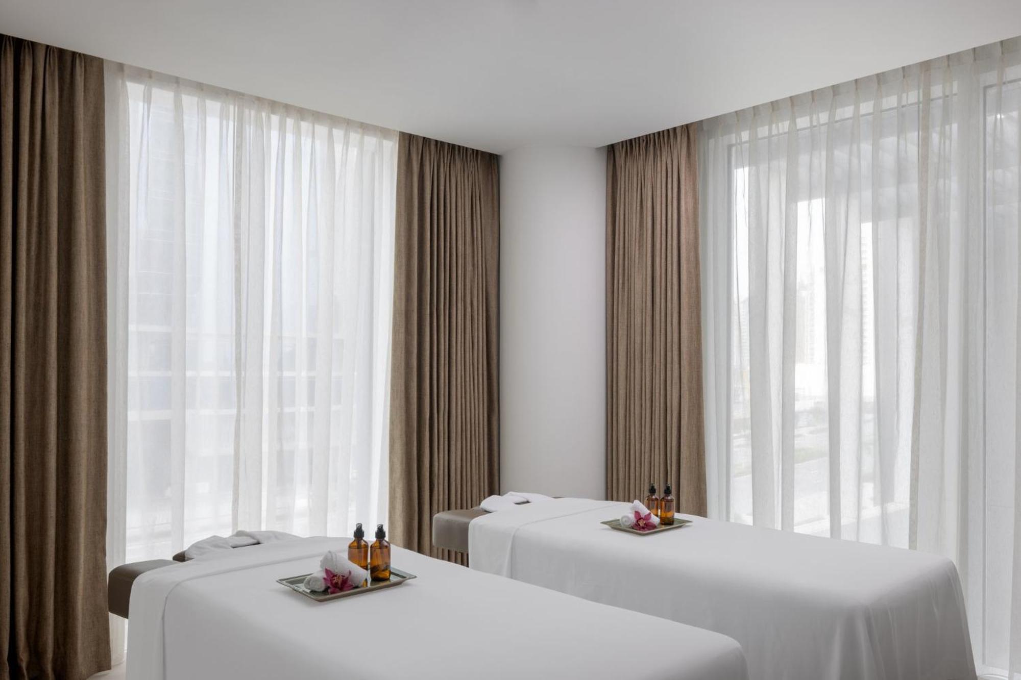 Staybridge Suites Dubai Business Bay By Ihg Экстерьер фото