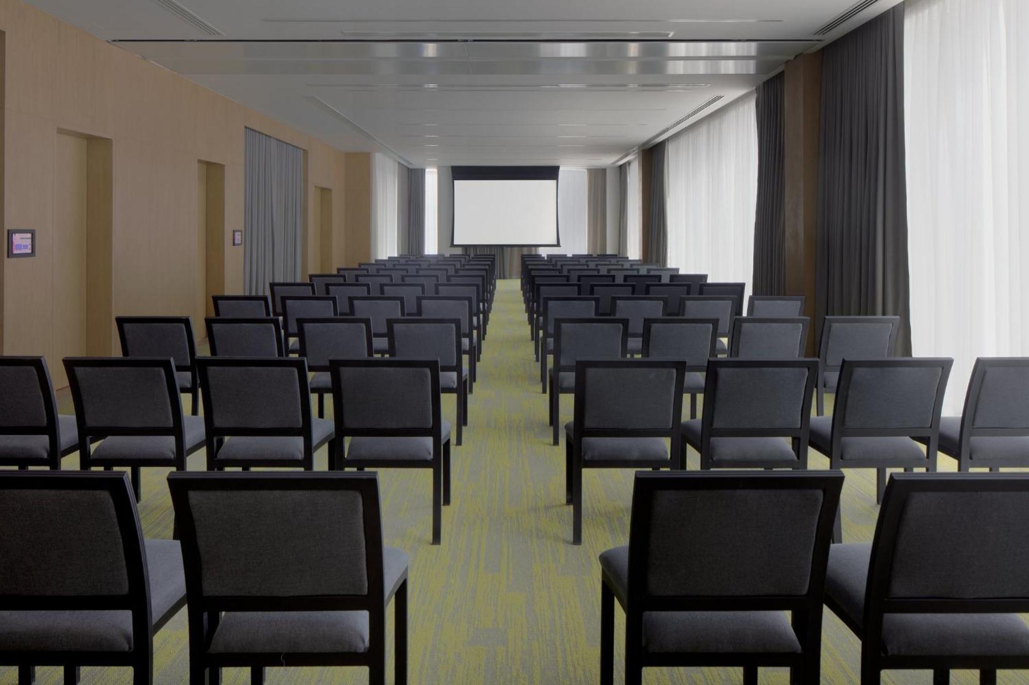 Staybridge Suites Dubai Business Bay By Ihg Экстерьер фото