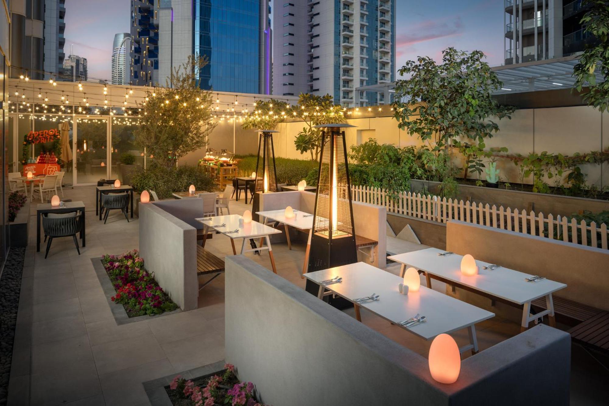 Staybridge Suites Dubai Business Bay By Ihg Экстерьер фото